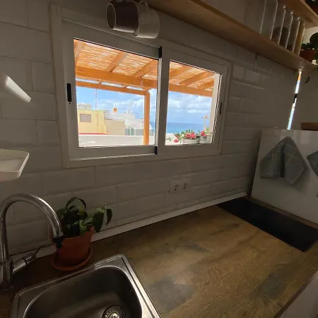 Nueve Pies Surf Casita Las Palmas / Gran Canaria